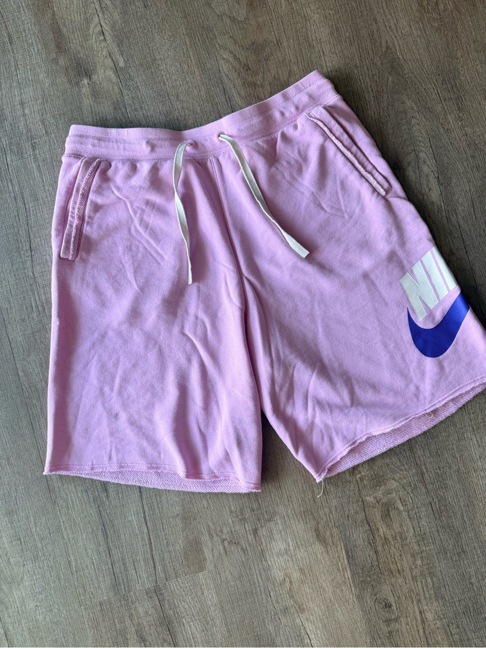 Nike Men’s Alumni Fleece Light Pink Shorts